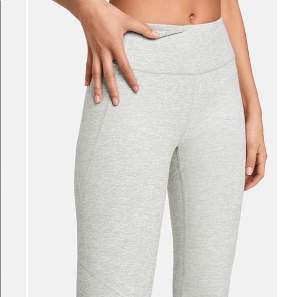 Outdoor Voices 3/4 Warm Up Leggings XS Dove - Picture 8 of 8